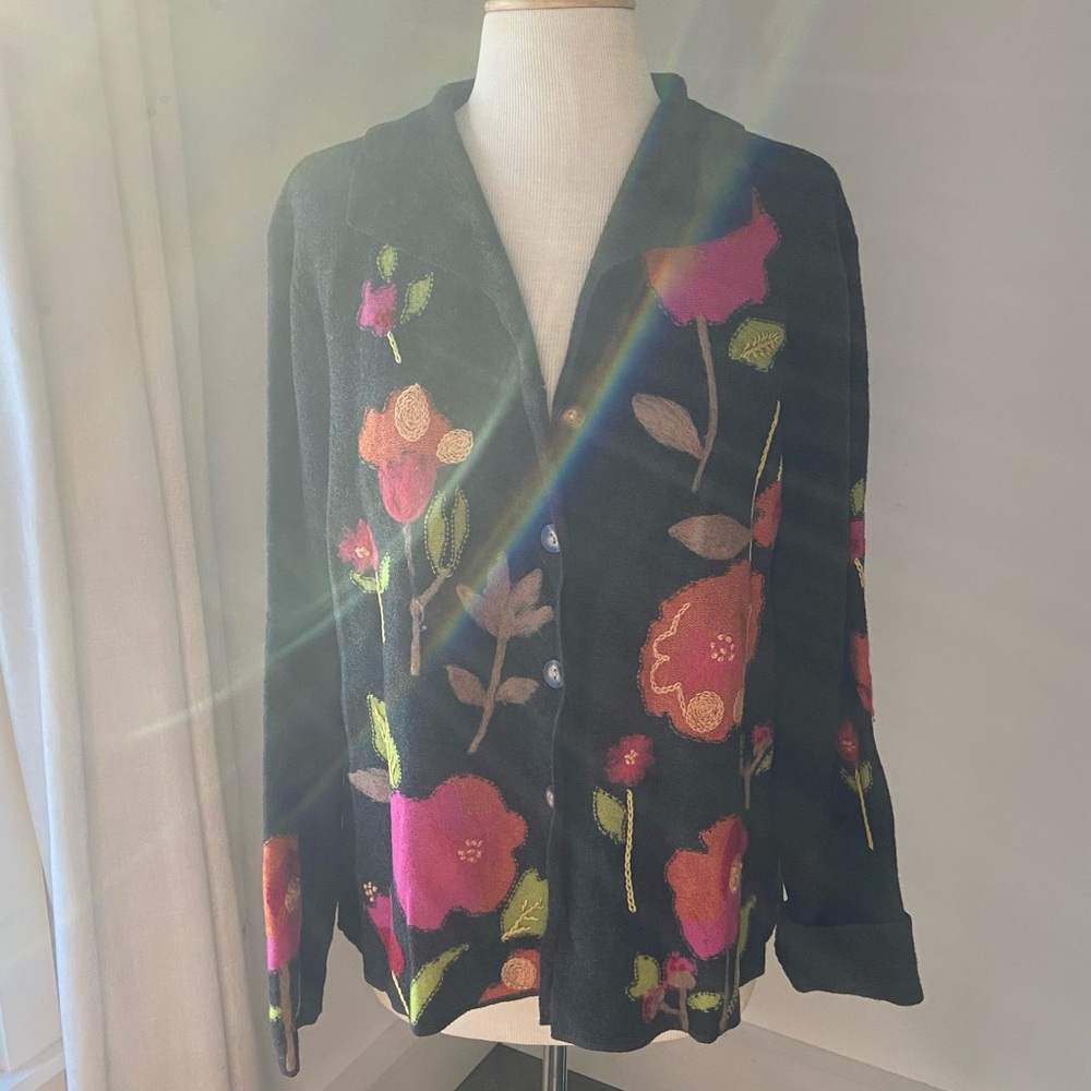 🌿Floral Patchwork Sweater💐 - Picture 2 of 8